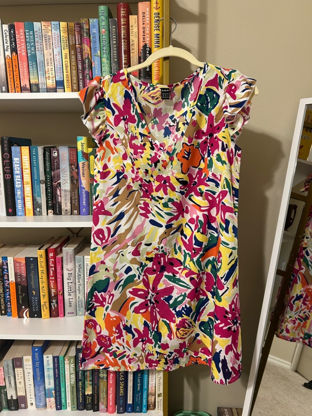 Womens Floral V-Neck Summer Dress - Multicolor